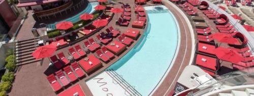 Moorea Beach Club | Mandalay Bay Hotel & Casino
